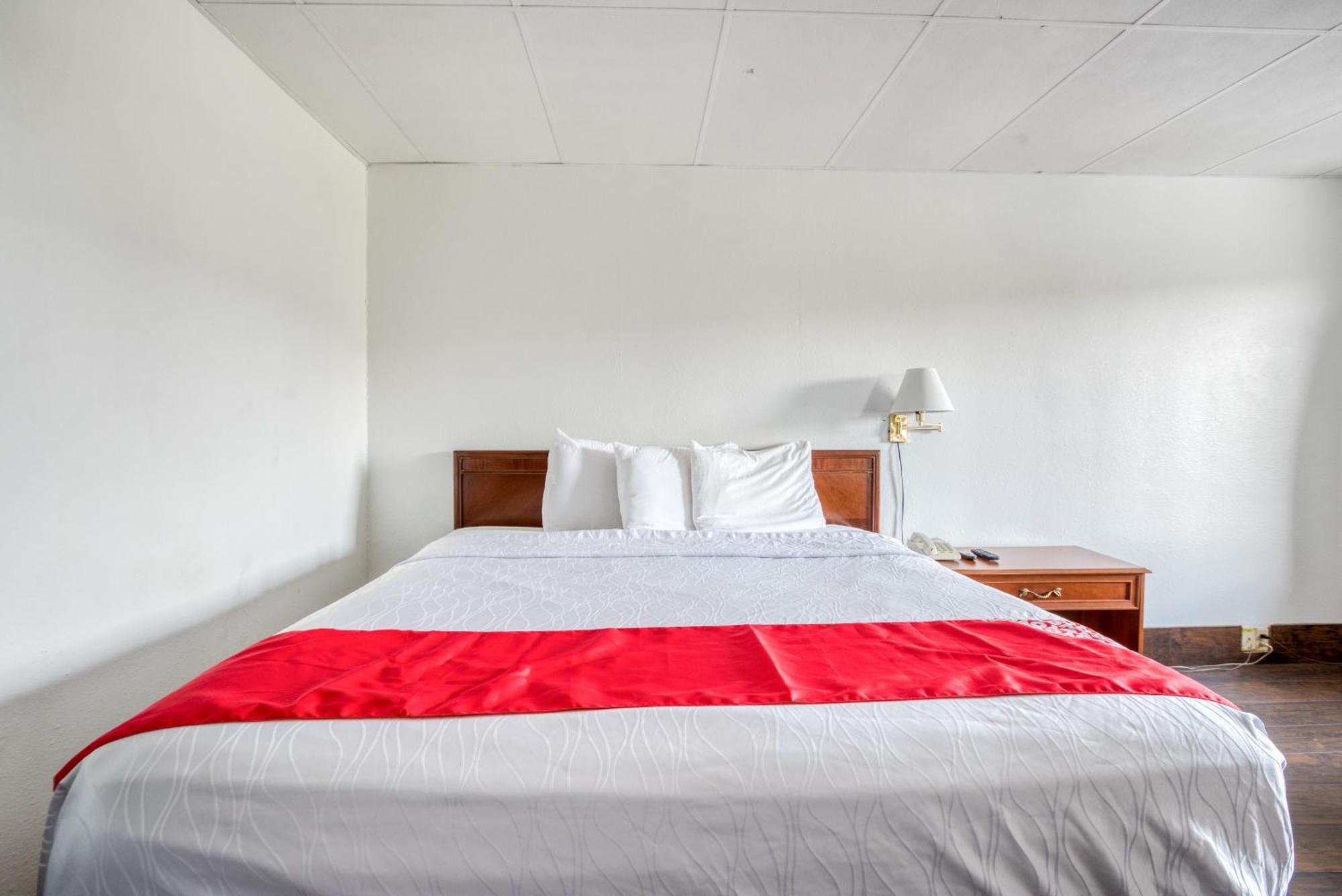Oyo Hotel San Antonio Lackland Air Force Base West Eksteriør billede