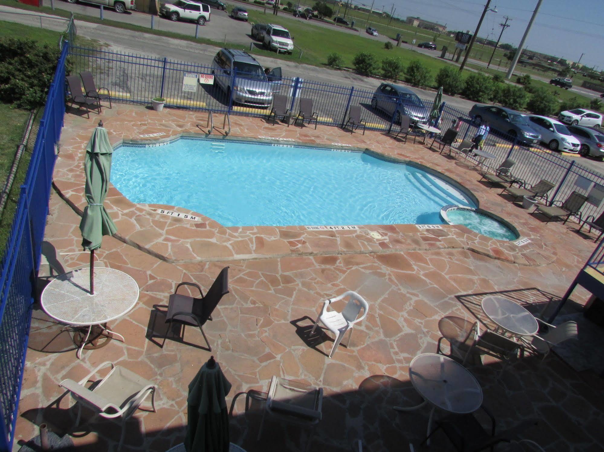 Oyo Hotel San Antonio Lackland Air Force Base West Eksteriør billede